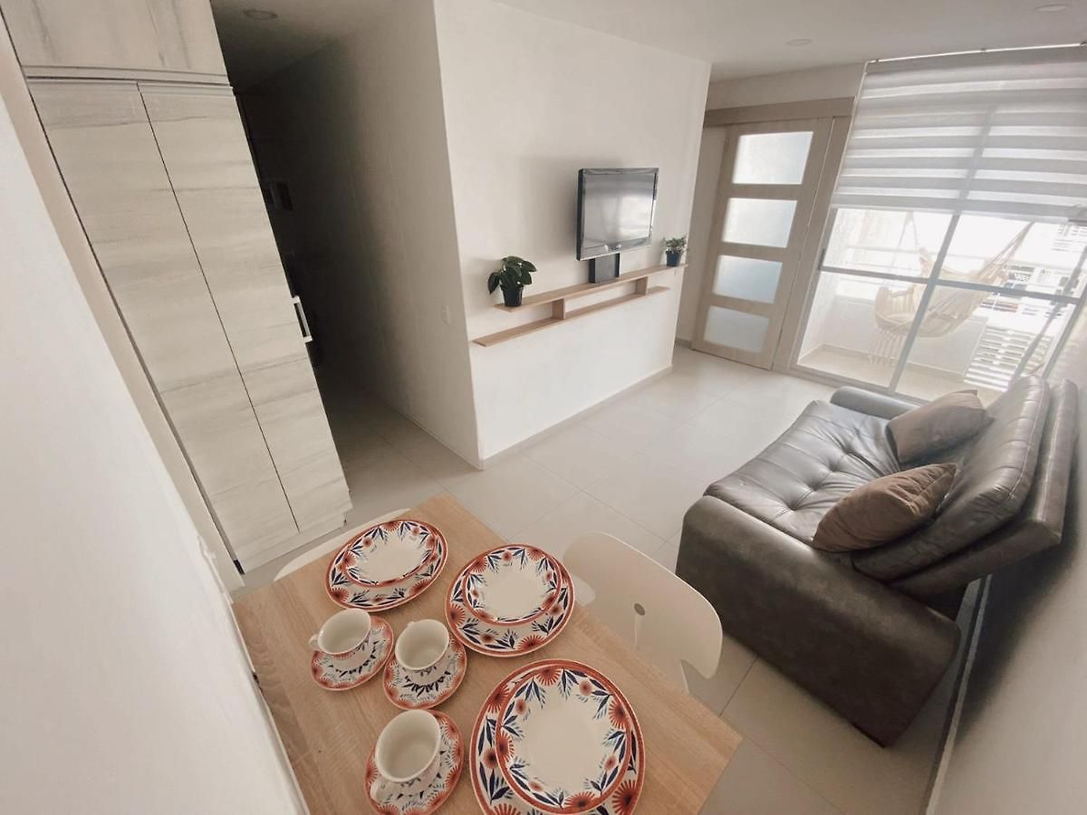 Lovely 2 Bedroom With Pool And Gym Cartagena
